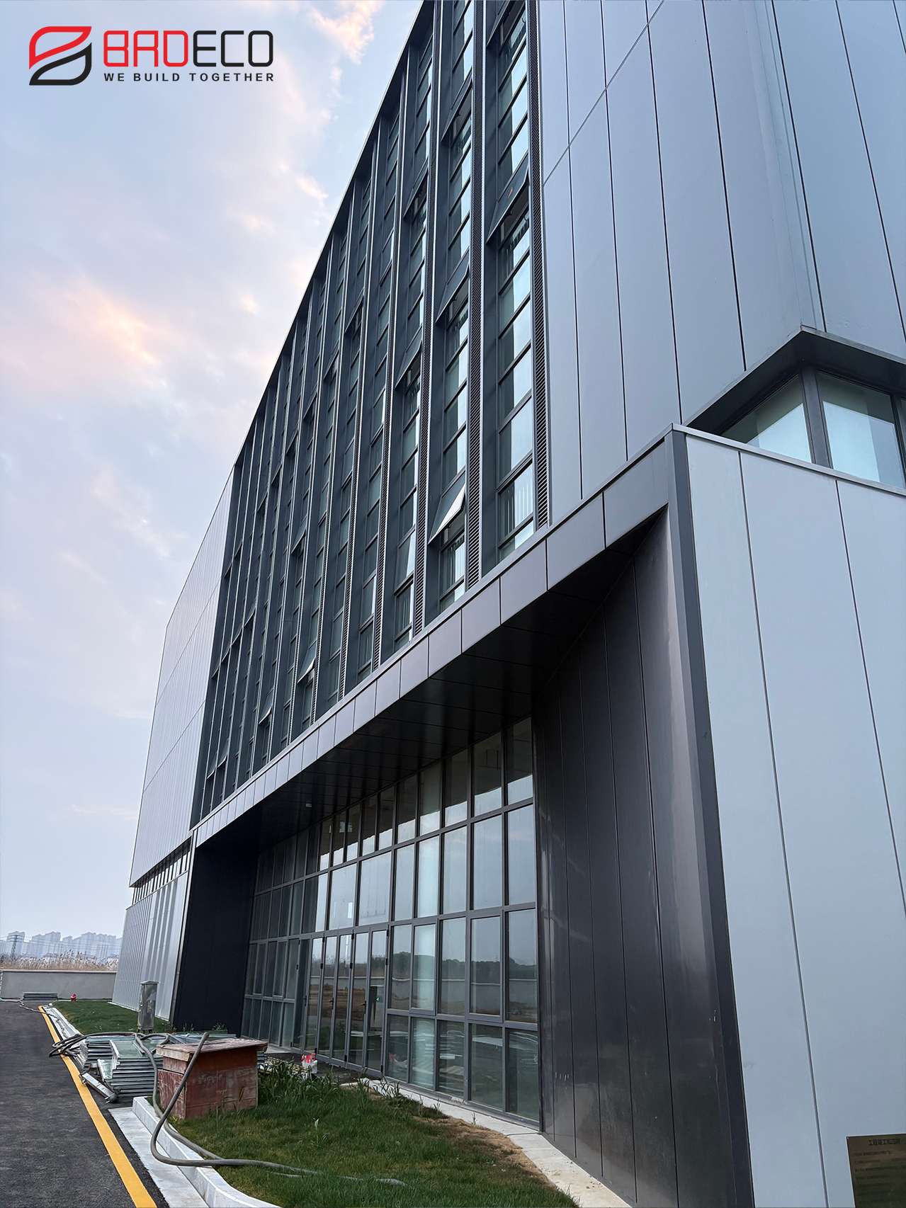 BRD Rockwool Sandwich Panel Installation at Biomedical Park On-site installation of BRD polyurethane edge-sealed rockwool sandwich panels at Nanjing Gaochun Biomedical Industrial Park