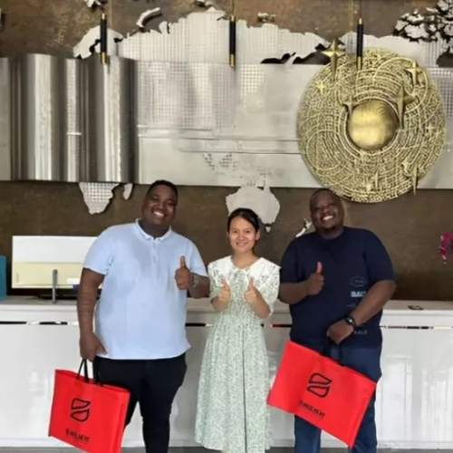 Kumpulan NASKAGON Botswana Terokai Kerjasama dengan BRD Semasa Lawatan Ke Kilang China